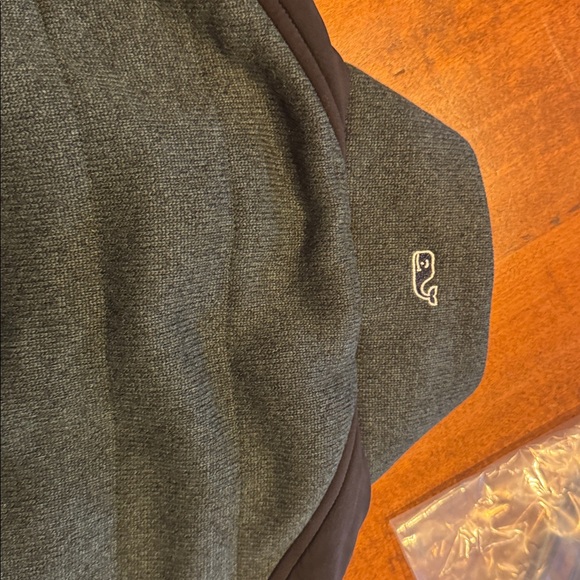 Vineyard Vines Dark Green Puffer Vest - Picture 3 of 3